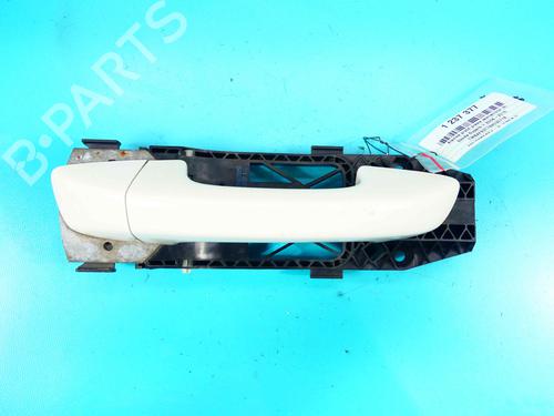 front-right-exterior-door-handle-skoda-superb-ii-3t4-2008-2009-2010-2011-2012-2013-2014-2015-37885110 main image