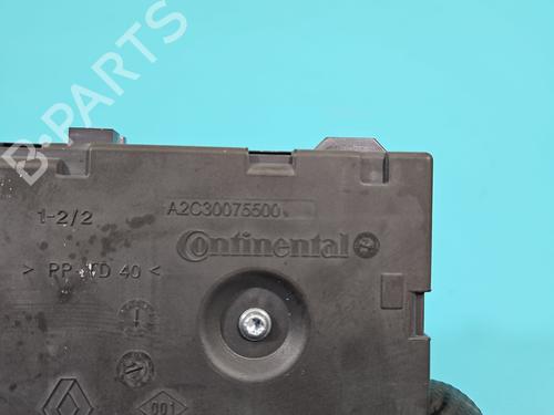 Card reader RENAULT CAPTUR I (J5_, H5_) 0.9 TCe 90 | BP37816948E4 - Image 8