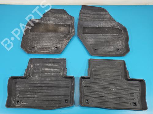 other-volvo-xc60-i-suv-156-2008-2009-2010-2011-2012-2013-2014-2015-2016-2017-2018-37852147 main image