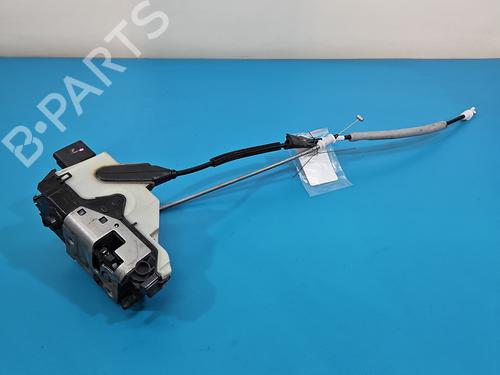 front-right-lock-ds-ds-4-ds-4-crossback-nx_-2015-2016-2017-2018-37833349 main image