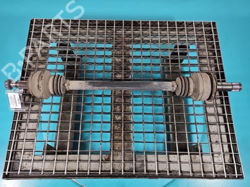 Used Right rear driveshaft Right rear driveshaft MERCEDES-BENZ E-CLASS (W213) E 220 d 4-matic (213.005) (194 hp) 37819358 37819358