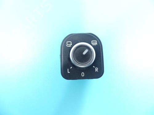switch-skoda-superb-ii-estate-3t5-2009-2010-2011-2012-2013-2014-2015-37879278 main image