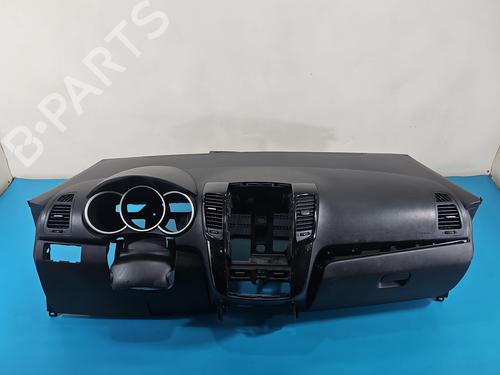 Dashboard KIA VENGA (YN) 1.6 CRDi 115 | BP38061636C46 - Image 1