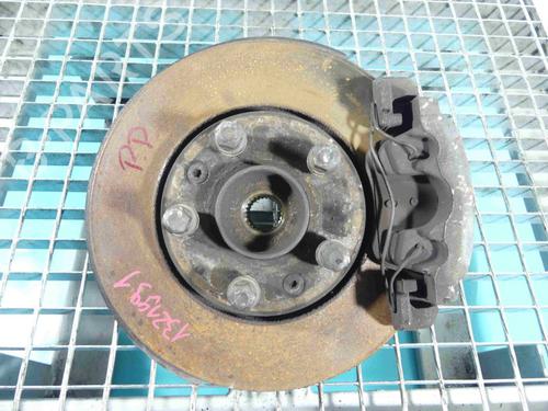 Used Right front steering knuckle Right front steering knuckle RENAULT FLUENCE (L3_) 1.6 16V (L301, L30F, L30P, L30R) (110 hp) 37808566 37808566