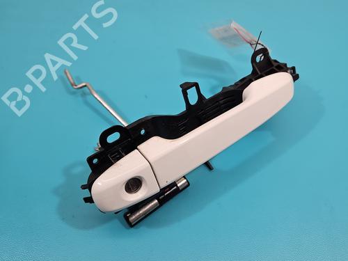 front-left-exterior-door-handle-toyota-auris-_e18_-2012-2013-2014-2015-2016-2017-2018-2019-37815359 main image