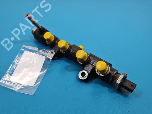 Used Injection rail Injection rail 38151754 38151754