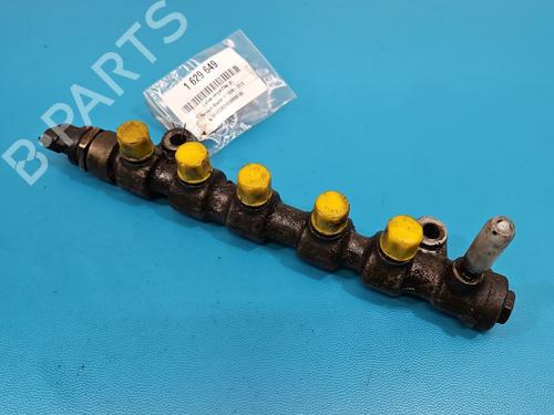 Used Injection rail Injection rail RENAULT MASTER II Van (FD) 2.5 dCi (FD02) (101 hp) 40040496 40040496