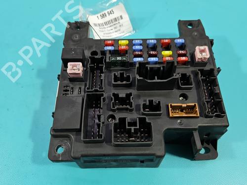 Used Fuse box Fuse box 37850557 37850557