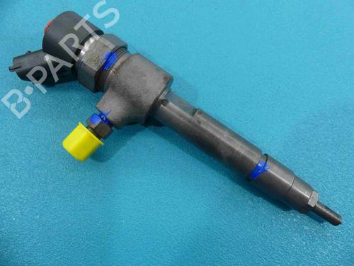 Used Injector Injector FIAT STILO (192_) 1.9 JTD (192_XE1A) (115 hp) 37803121 37803121