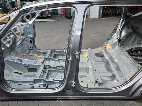 Used Left sideskirt Left sideskirt 38752036 38752036