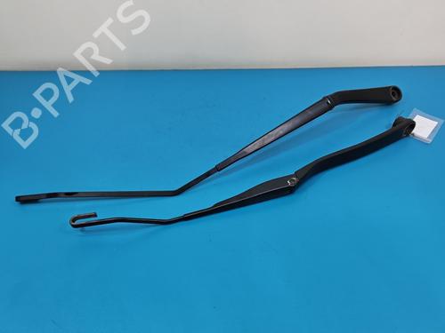 Used Front windshield wiper arm Front windshield wiper arm NISSAN JUKE (F15) 1.2 DIG-T (115 hp) 39495379 39495379