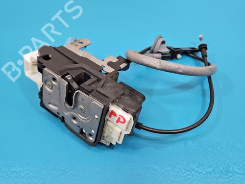 front-right-lock-volvo-v40-hatchback-525-2012-2013-2014-2015-2016-2017-2018-2019-37858573 main image