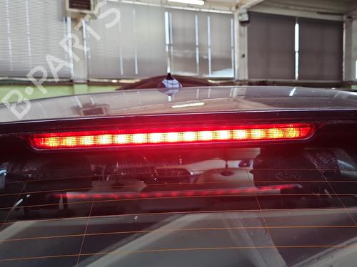 third-brake-light-infiniti-q30-2015-38134774 main image