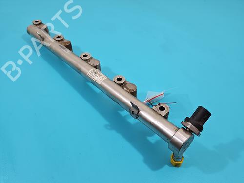 Used Injection rail Injection rail 38116254 38116254