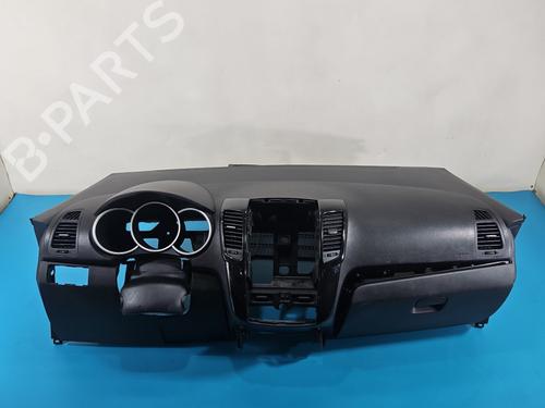 Used Dashboard Dashboard KIA VENGA (YN) 1.6 CRDi 115 (116 hp) 38061636 38061636