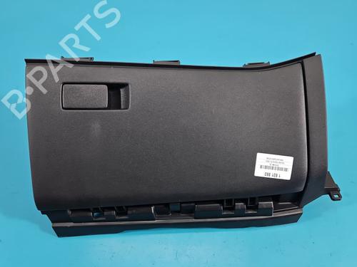 Used Cup/Object holder Cup/Object holder HYUNDAI ELANTRA VII Saloon (CN7) 1.6 (123 hp) 39883379 39883379
