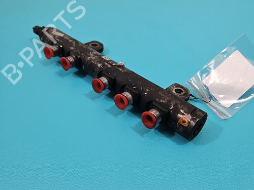 Used Injection rail Injection rail 37820330 37820330