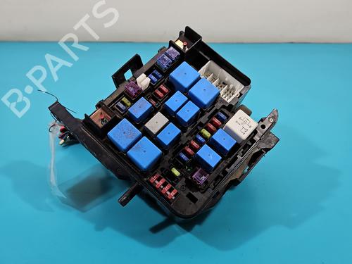 Used Fuse box Fuse box 38117697 38117697