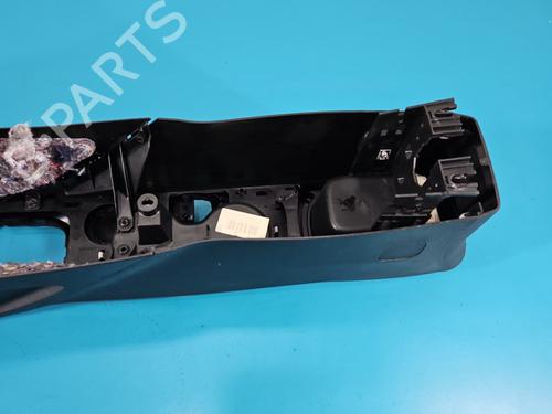 Armrest / Center console FIAT 500X (334_) 2.0 D Multijet 4x4 (334AXB22, 334AXD2B) | BP40038188I20 - Image 5