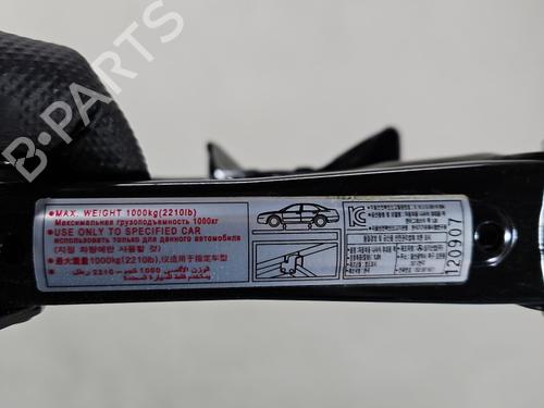 Zestaw narzędzi / podnośnik HYUNDAI i40 I (VF) | BP37855519C119 - Image 3