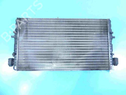 Used Water radiator Water radiator 37989640 37989640