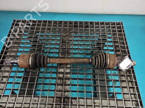 Used Left front driveshaft Left front driveshaft RENAULT MEGANE III Hatchback (BZ0/1_, B3_) 2.0 CVT (BZ0G, BZ1P) (140 hp) 38129326 38129326