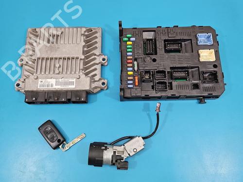 Used Engine control unit (ECU) Engine control unit (ECU) 39554309 39554309