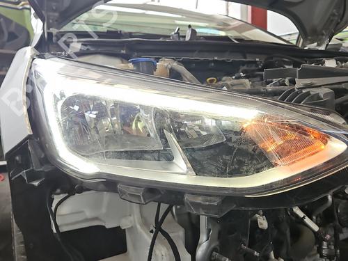 right-headlight-ford-focus-iv-hn-2018-37846516 main image