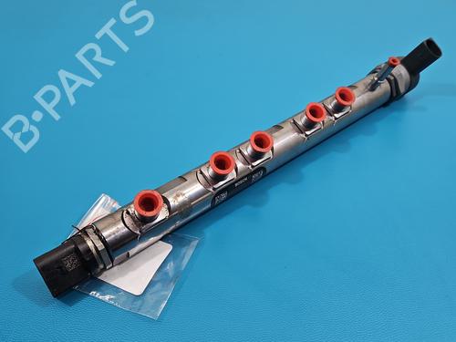 Used Injection rail Injection rail 37829087 37829087