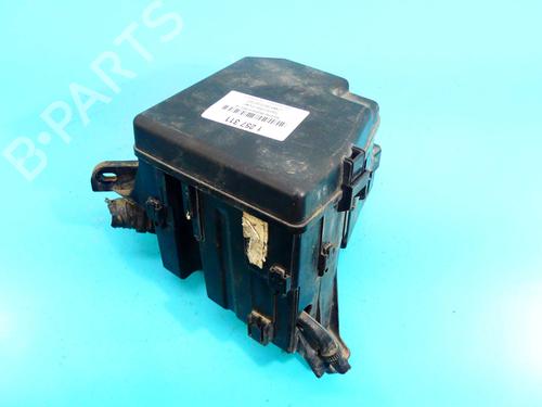 Used Fuse box Fuse box 37886387 37886387