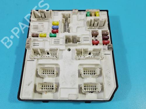 Used Fuse box Fuse box 39554323 39554323