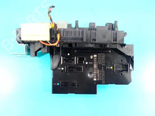 Used Fuse box Fuse box 37881071 37881071