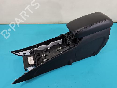 Used Armrest / Center console Armrest / Center console 38144786 38144786