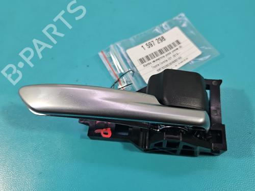 front-right-interior-door-handle-toyota-corolla-saloon-_e21_-2019-37854500 main image