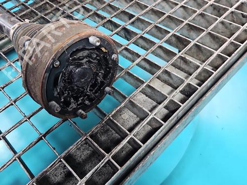 Left rear driveshaft VW CC B7 (358) 2.0 TDI | BP38145736M40 - Image 4