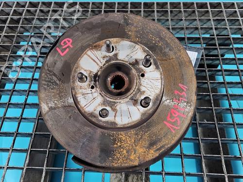 Used Left front steering knuckle Left front steering knuckle TOYOTA RAV 4 II (_A2_) 2.0 D 4WD (CLA20_, CLA21_, CLA20R, CLA21R) (116 hp) 40545533 40545533