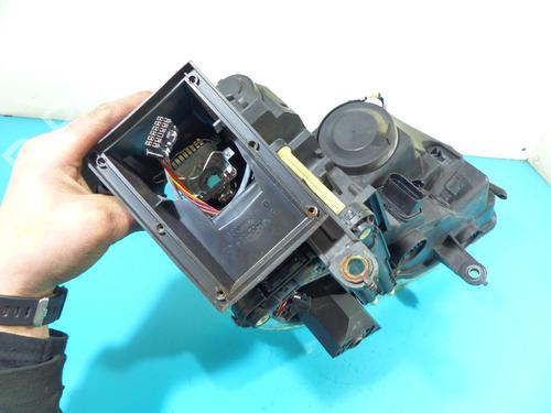 Left headlight VW PHAETON (3D1, 3D2, 3D3, 3D4, 3D6, 3D7, 3D8, 3D9) 3.2 V6 | BP37883267C28 - Image 9