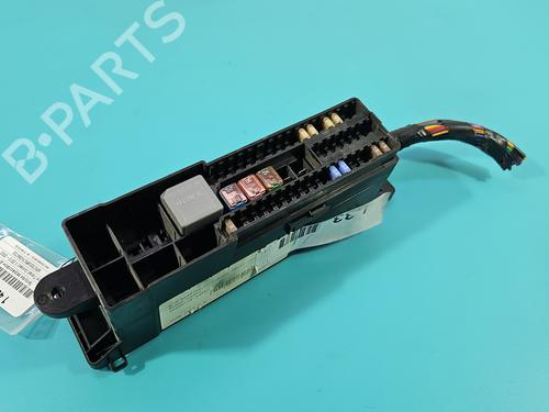 Used Fuse box Fuse box 38140875 38140875