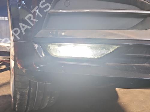 right-front-fog-light-volvo-v90-ii-estate-235-2016-38121087 main image