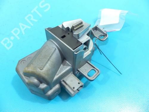 electronic-module-volvo-v40-hatchback-525-2012-2013-2014-2015-2016-2017-2018-2019-37882562 main image