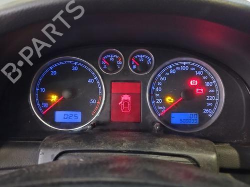 Used Instrument cluster Instrument cluster VW PASSAT B5.5 Variant (3B6) 2.0 (115 hp) 40258917 40258917