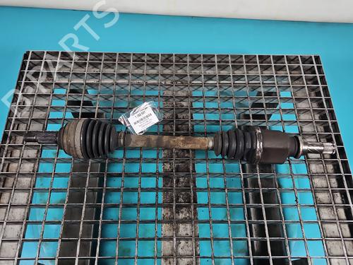 left-front-driveshaft-renault-clio-iii-br01-cr01-2005-2006-2007-2008-2009-2010-2011-2012-2013-2014-37812472 main image