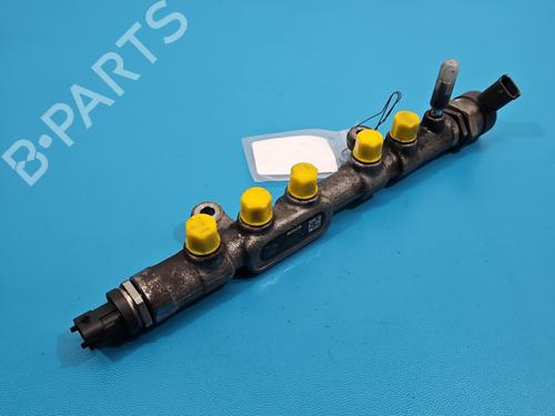 Used Injection rail Injection rail 37826944 37826944