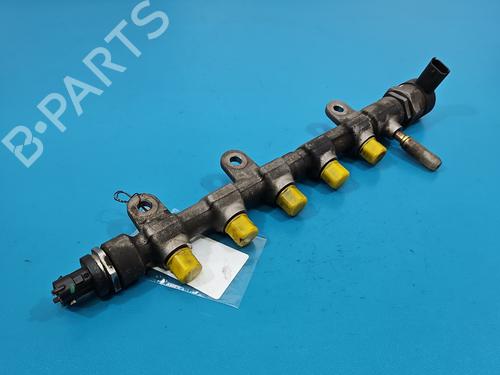 Used Injection rail Injection rail 37854057 37854057