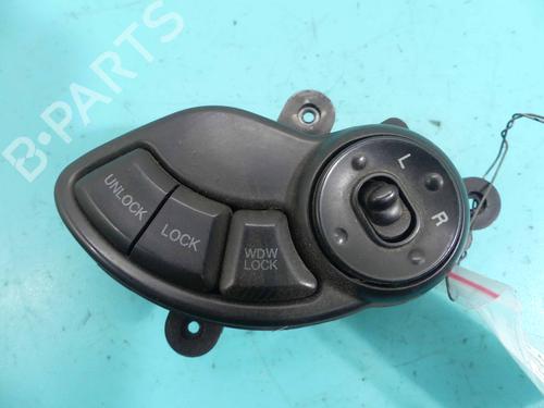 switch-hyundai-santa-fe-i-sm-2000-2001-2002-2003-2004-2005-2006-37887056 main image