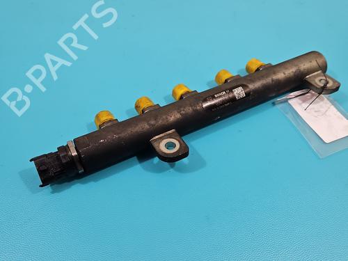 Used Injection rail Injection rail 38119242 38119242