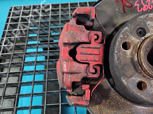 Used Right front brake caliper Right front brake caliper 37854098 37854098