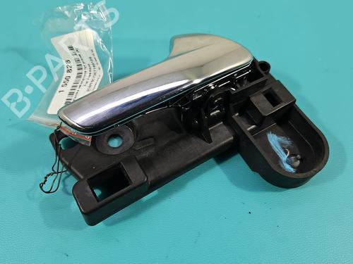 Used Rear right interior door handle Rear right interior door handle 37828851 37828851