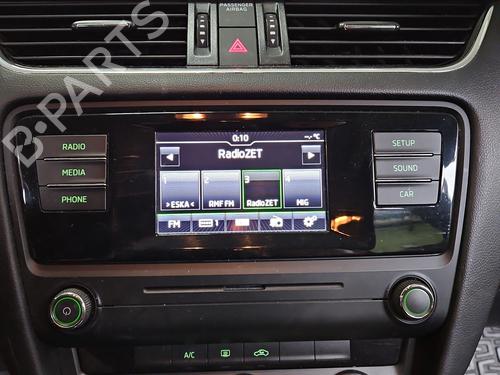 radio-skoda-octavia-iii-combi-5e5-5e6-2012-2013-2014-2015-2016-2017-2018-2019-2020-37821640 main image