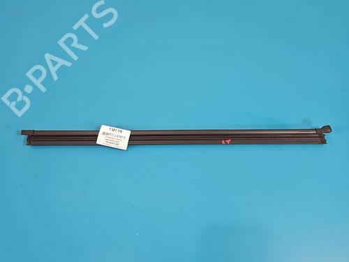 rubber-door-seal-skoda-octavia-iv-combi-nx5-pv5-2019-37845622 main image